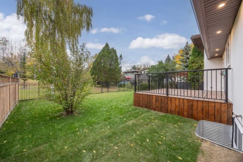 124 Canterbury Drive Sw, Calgary, AB 