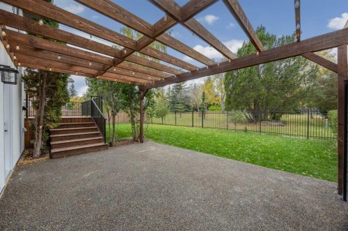 124 Canterbury Drive Sw, Calgary, AB 