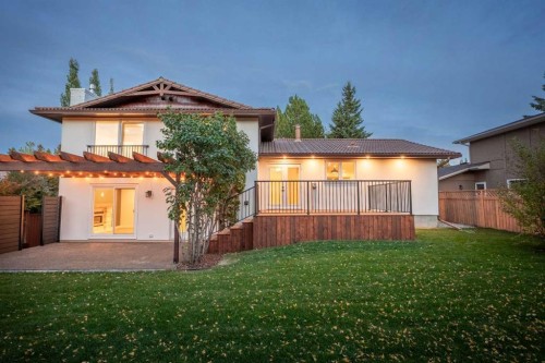 124 Canterbury Drive Sw, Calgary, AB 