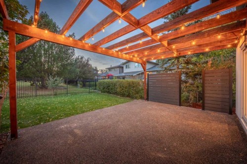 124 Canterbury Drive Sw, Calgary, AB 