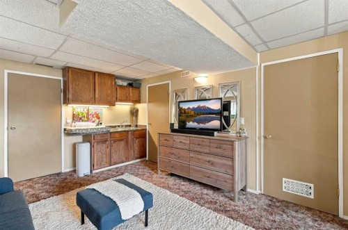 256 Silverview Way Nw, Calgary, AB 