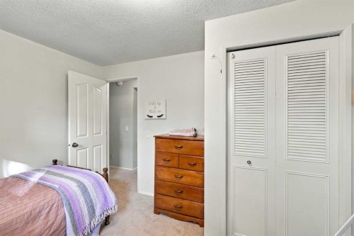 256 Silverview Way Nw, Calgary, AB 
