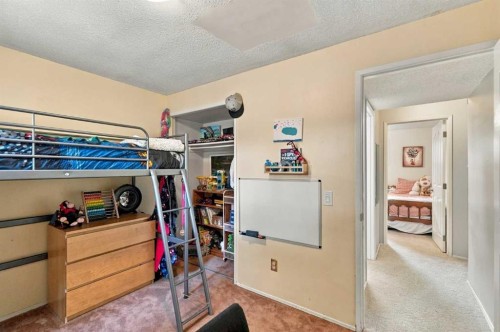 256 Silverview Way Nw, Calgary, AB 