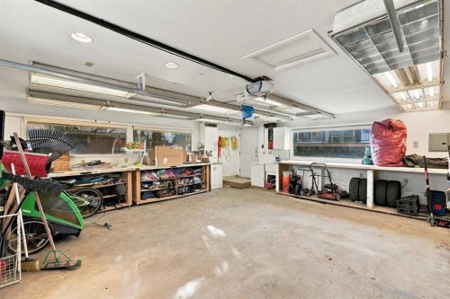 256 Silverview Way Nw, Calgary, AB 