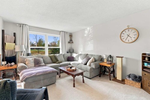 256 Silverview Way Nw, Calgary, AB 