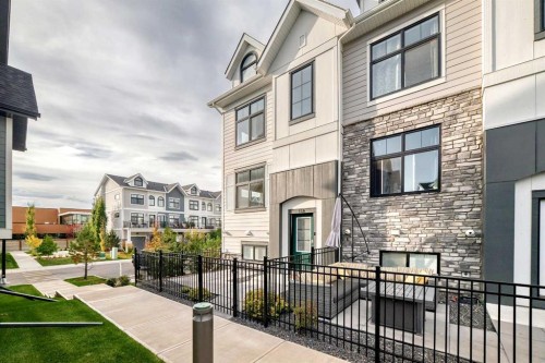 150 Les Jardins Park Se, Calgary, AB 
