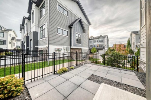 150 Les Jardins Park Se, Calgary, AB 