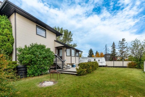 119 Pasadena Green Ne, Calgary, AB 