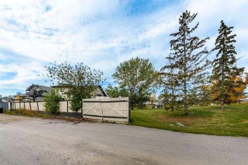 119 Pasadena Green Ne, Calgary, AB 