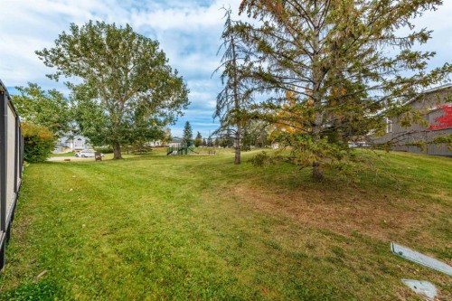 119 Pasadena Green Ne, Calgary, AB 