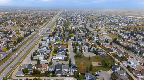 119 Pasadena Green Ne, Calgary, AB 