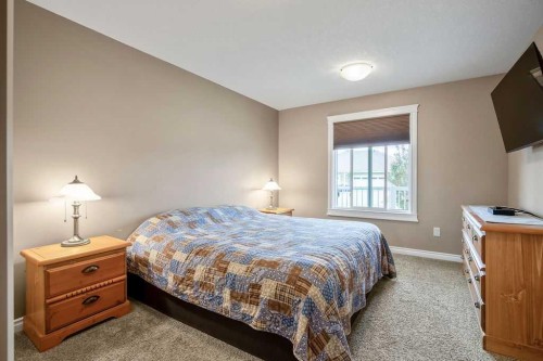 2006 30 Avenue, Nanton, AB 