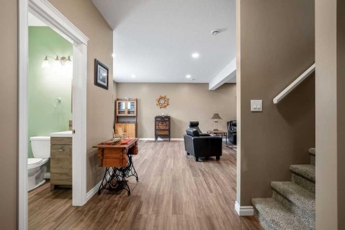 2006 30 Avenue, Nanton, AB 