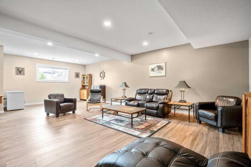 2006 30 Avenue, Nanton, AB 