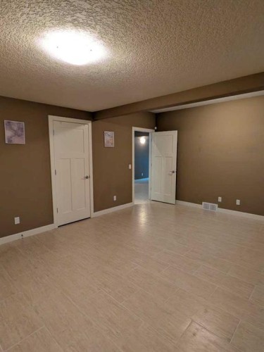 116 Bridle Estates Road Sw, Calgary, AB 