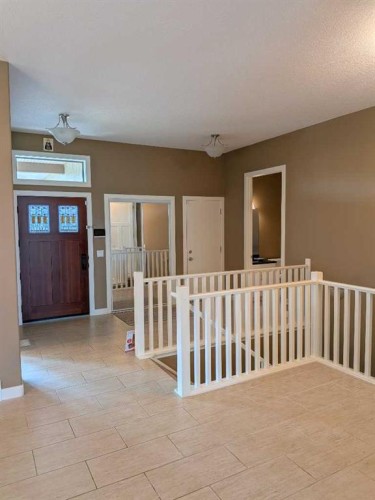 116 Bridle Estates Road Sw, Calgary, AB 