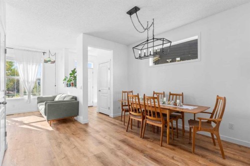 43 Masters Square Se, Calgary, AB 