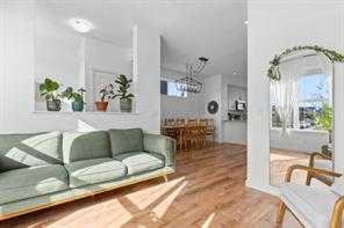 43 Masters Square Se, Calgary, AB 