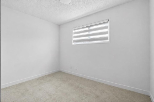 128 Castledale Crescent Ne, Calgary, AB 