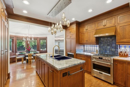 2703 Carleton Street Sw, Calgary, AB 