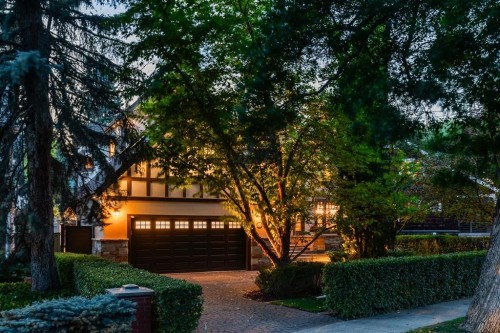 2703 Carleton Street Sw, Calgary, AB 