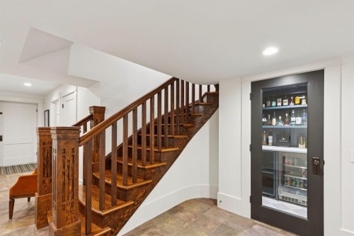 2703 Carleton Street Sw, Calgary, AB 