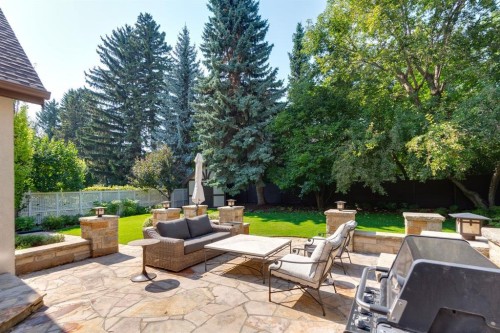 2703 Carleton Street Sw, Calgary, AB 