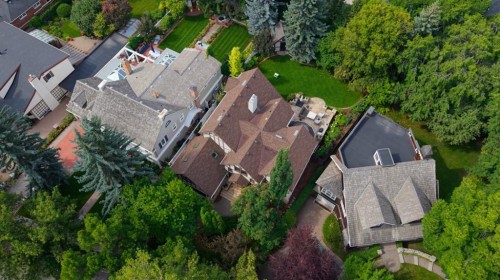 2703 Carleton Street Sw, Calgary, AB 