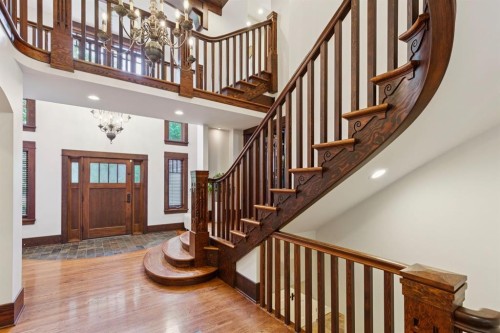2703 Carleton Street Sw, Calgary, AB 