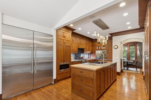 2703 Carleton Street Sw, Calgary, AB 