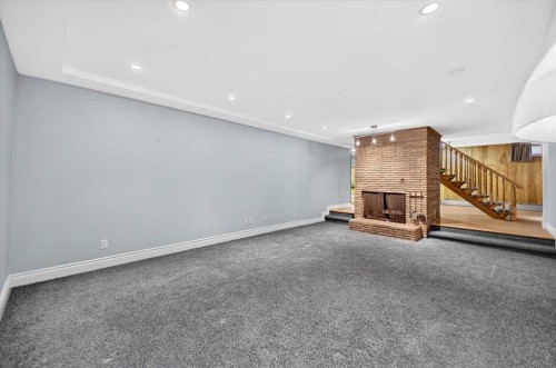 5007 14A Street Sw, Calgary, AB 