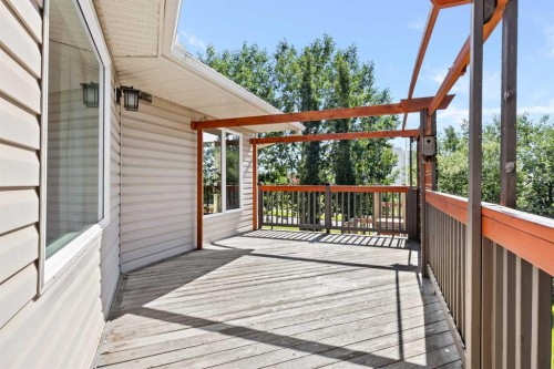 315 Rocky Ridge Bay Nw, Calgary, AB 