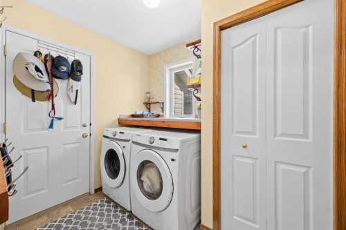 315 Rocky Ridge Bay Nw, Calgary, AB 