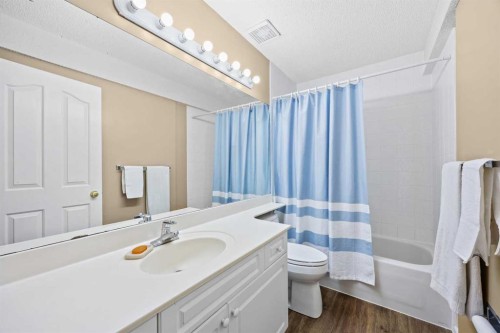 315 Rocky Ridge Bay Nw, Calgary, AB 