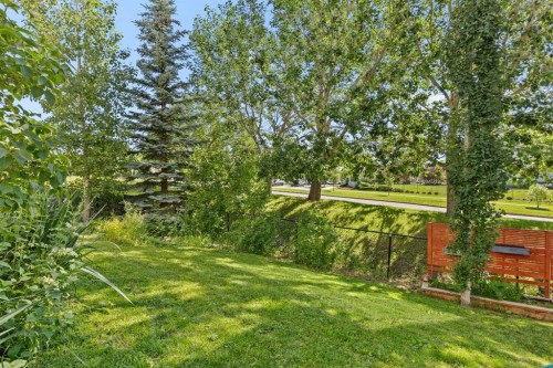 315 Rocky Ridge Bay Nw, Calgary, AB 