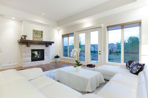23 Cranbrook Way Se, Calgary, AB 