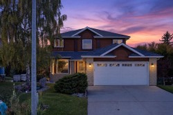 149 Valley Ridge Court NW Calgary, AB T3B 5L4