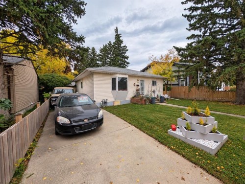 8119 34 Avenue Nw, Calgary, AB 