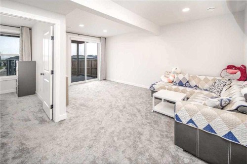 75 Calhoun Hill Ne, Calgary, AB 