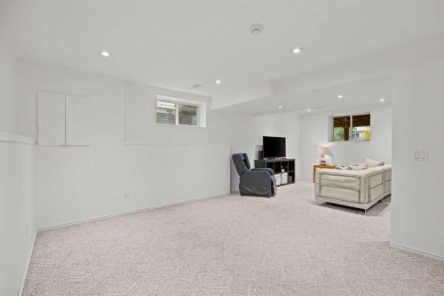 296 Hidden Ranch Circle Nw, Calgary, AB 