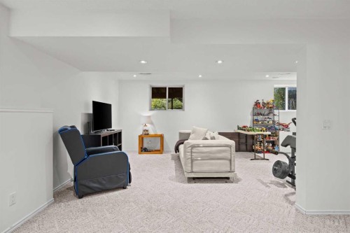 296 Hidden Ranch Circle Nw, Calgary, AB 