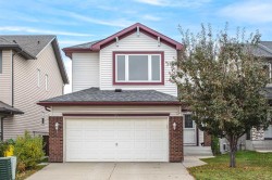 112 Everridge Drive SW Calgary, AB T2Y 4R4