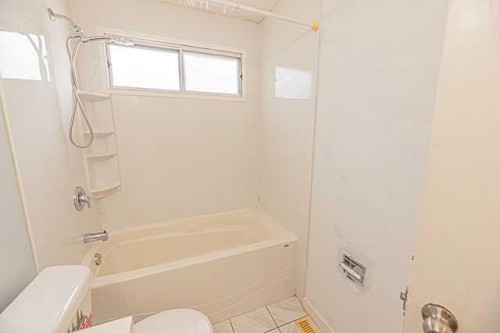 136 Castleridge Drive Ne, Calgary, AB 