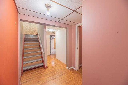 136 Castleridge Drive Ne, Calgary, AB 
