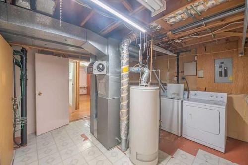 136 Castleridge Drive Ne, Calgary, AB 