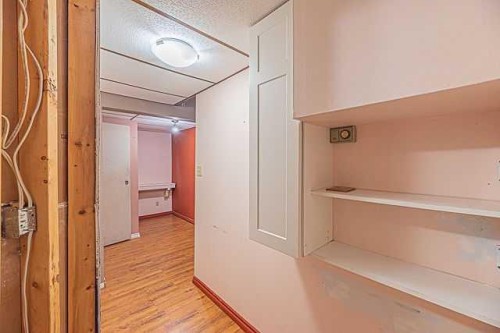 136 Castleridge Drive Ne, Calgary, AB 