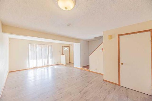 136 Castleridge Drive Ne, Calgary, AB 