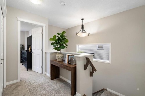 70 Walden Manor Se, Calgary, AB 