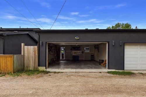 406 33 Avenue Nw, Calgary, AB 