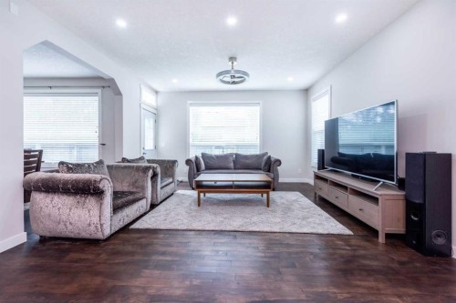 35 Aspen Stone Way Sw, Calgary, AB 